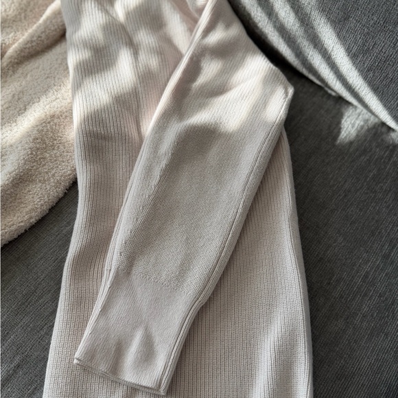lululemon Cream Sweater - Picture 5 of 5